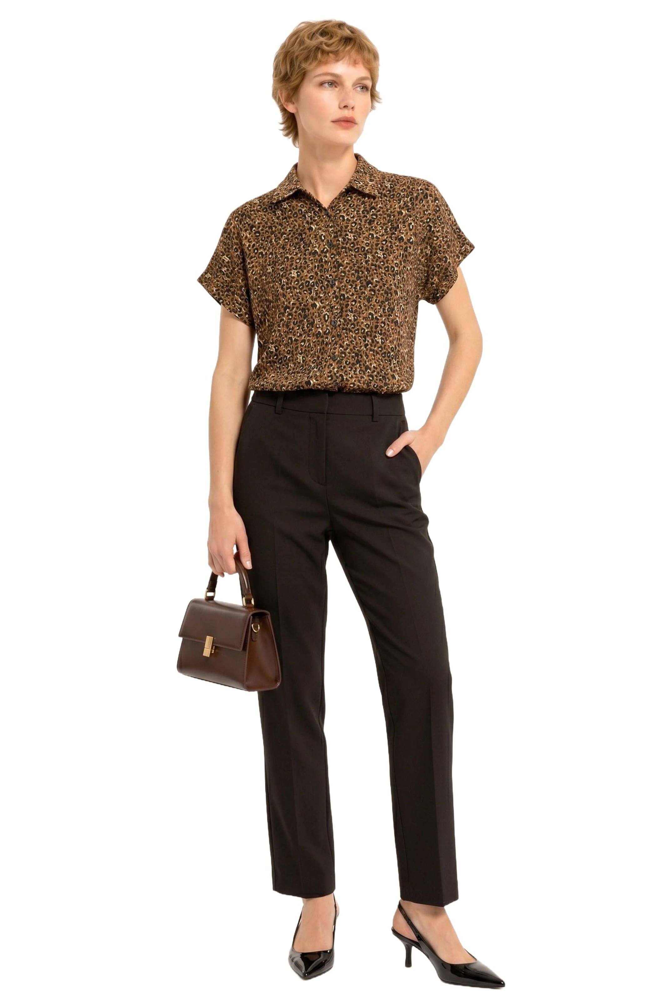 Alexa Dash Blouse in Brown