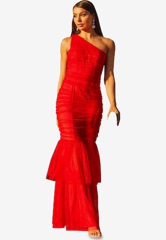 Chi Chi London Βραδινό φόρεμα σε κόκκινο: μπροστά