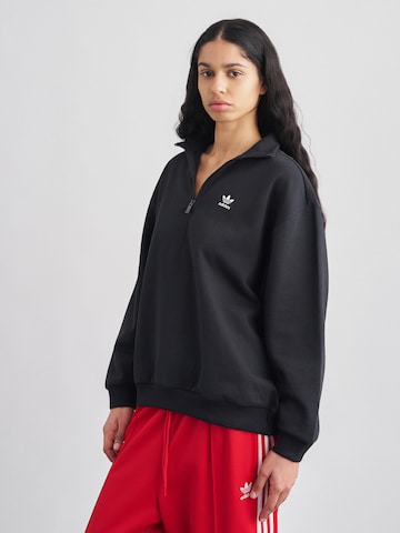 ADIDAS ORIGINALS Sweatshirt 'ESS' i svart: framsida