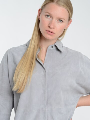 JAGGER & EVANS Blouse in Grey