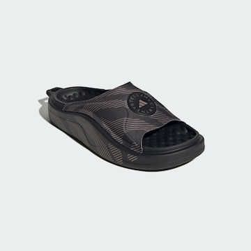 ADIDAS BY STELLA MCCARTNEY - Zapatos abiertos en negro