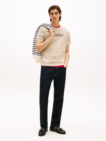 TOMMY HILFIGER T-shirt i beige