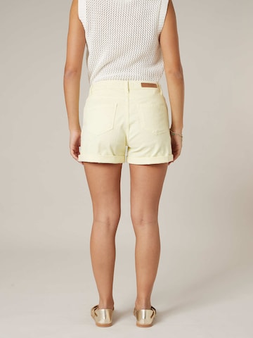 Regular Pantalon 'Cerise' Deeluxe en jaune