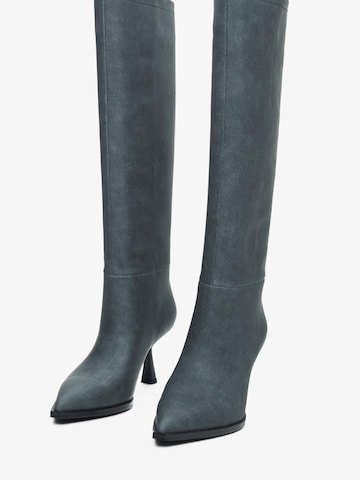 Boots '526-1657' di Estro in grigio