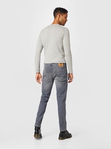 Petrol Industries Regular Jeans 'Russel' in Grau