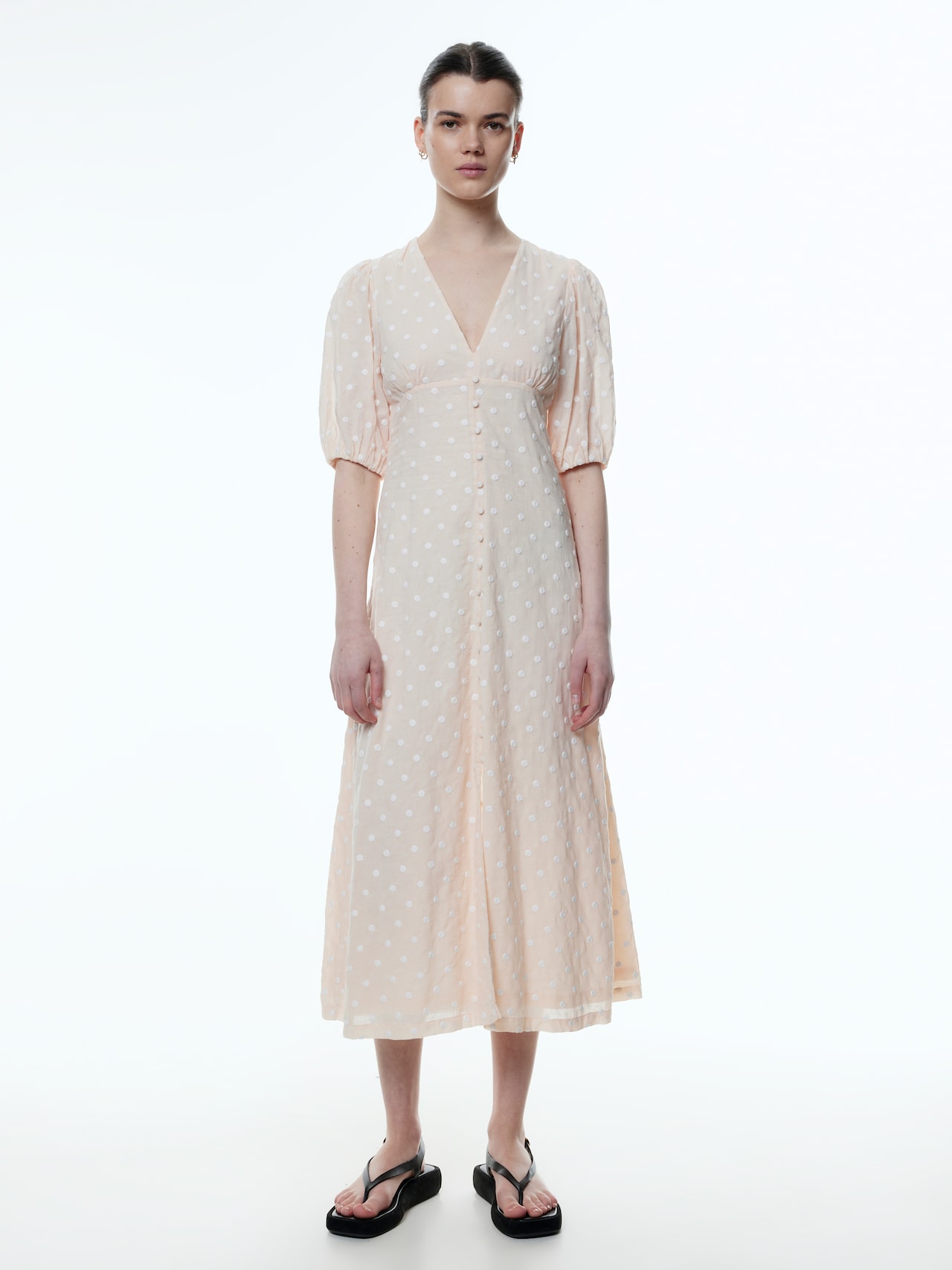 EDITED Robe 'Wendy' beige