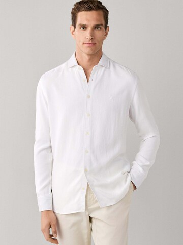 Coupe slim Chemise Hackett London en blanc : devant