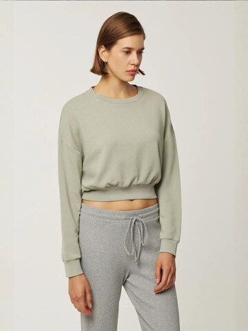 Hiccup Sweatshirt in Green: front
