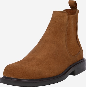 LEVI'S ® Chelsea Boots in Brown: front