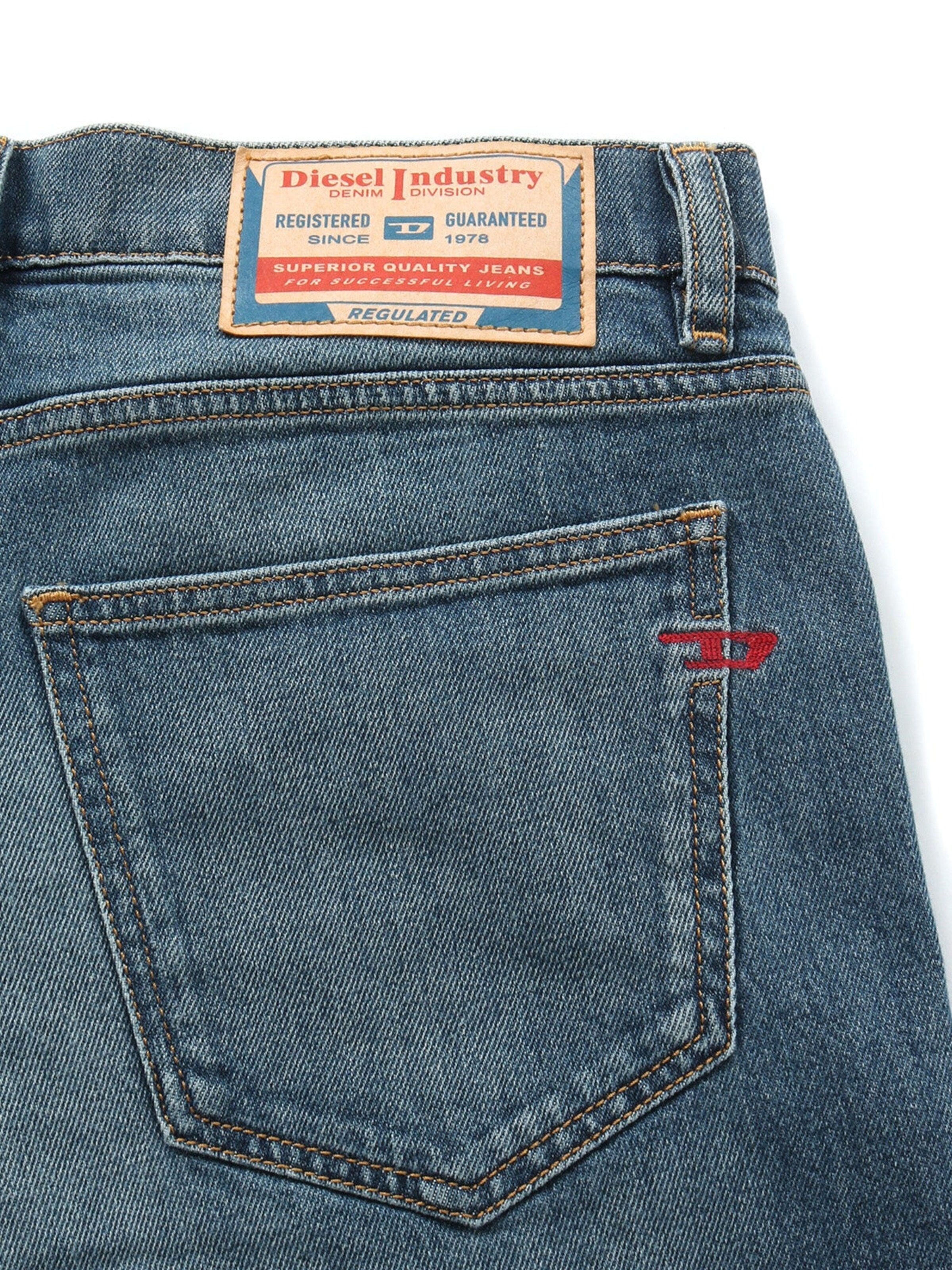 Coupe slim Jean 'D-STRUKT' DIESEL en bleu