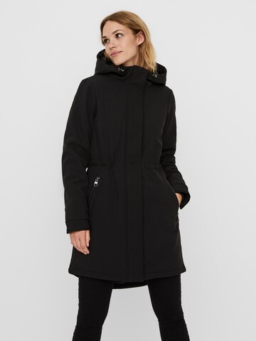 VERO MODA Winter Coat in Black: front