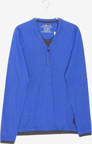 JACK & JONES Shirt in M in Blue: front