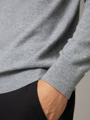 STRELLSON Sweater 'Luka' in Grey
