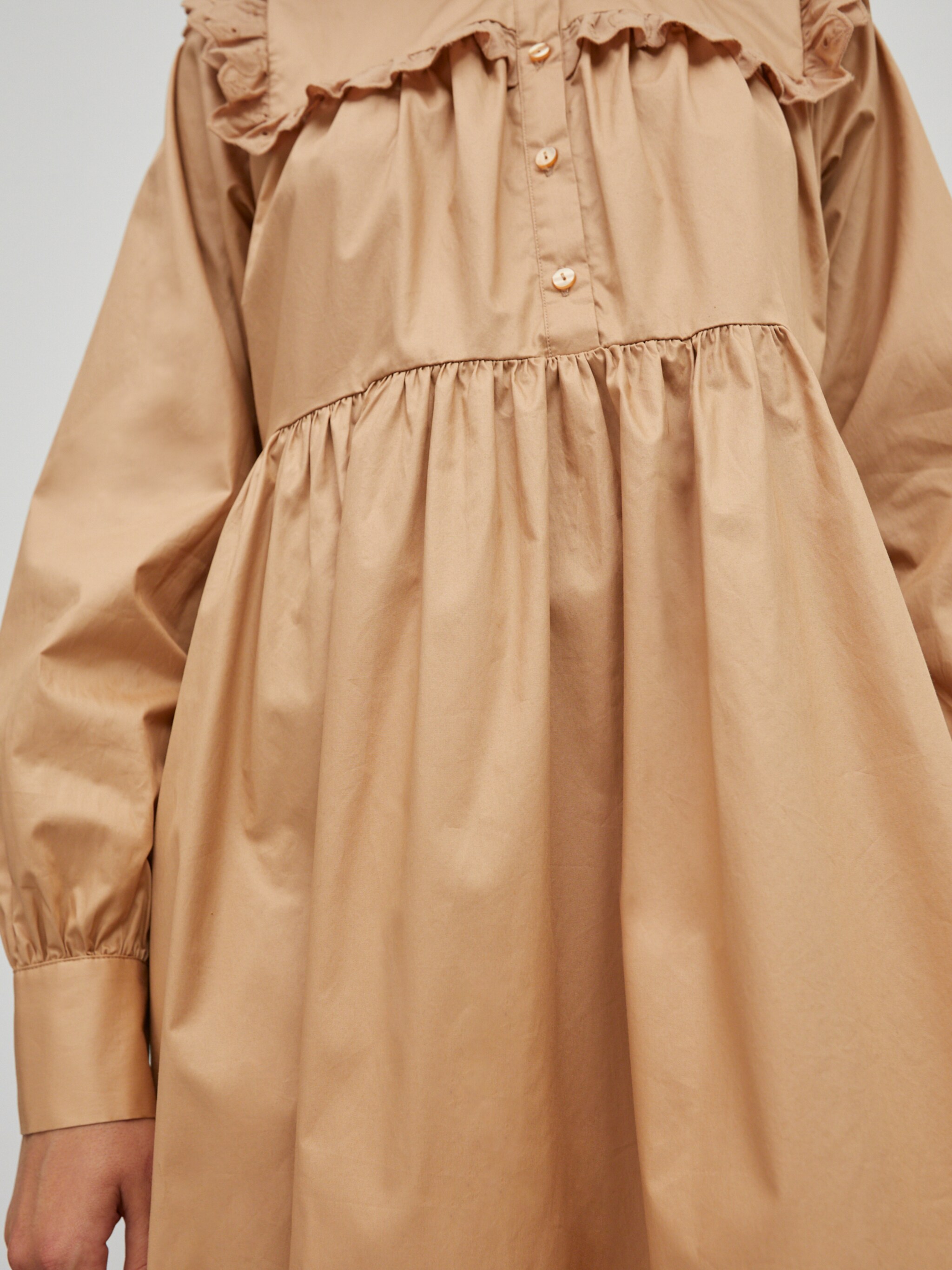 EDITED Produits Robe 'Camryn' sable