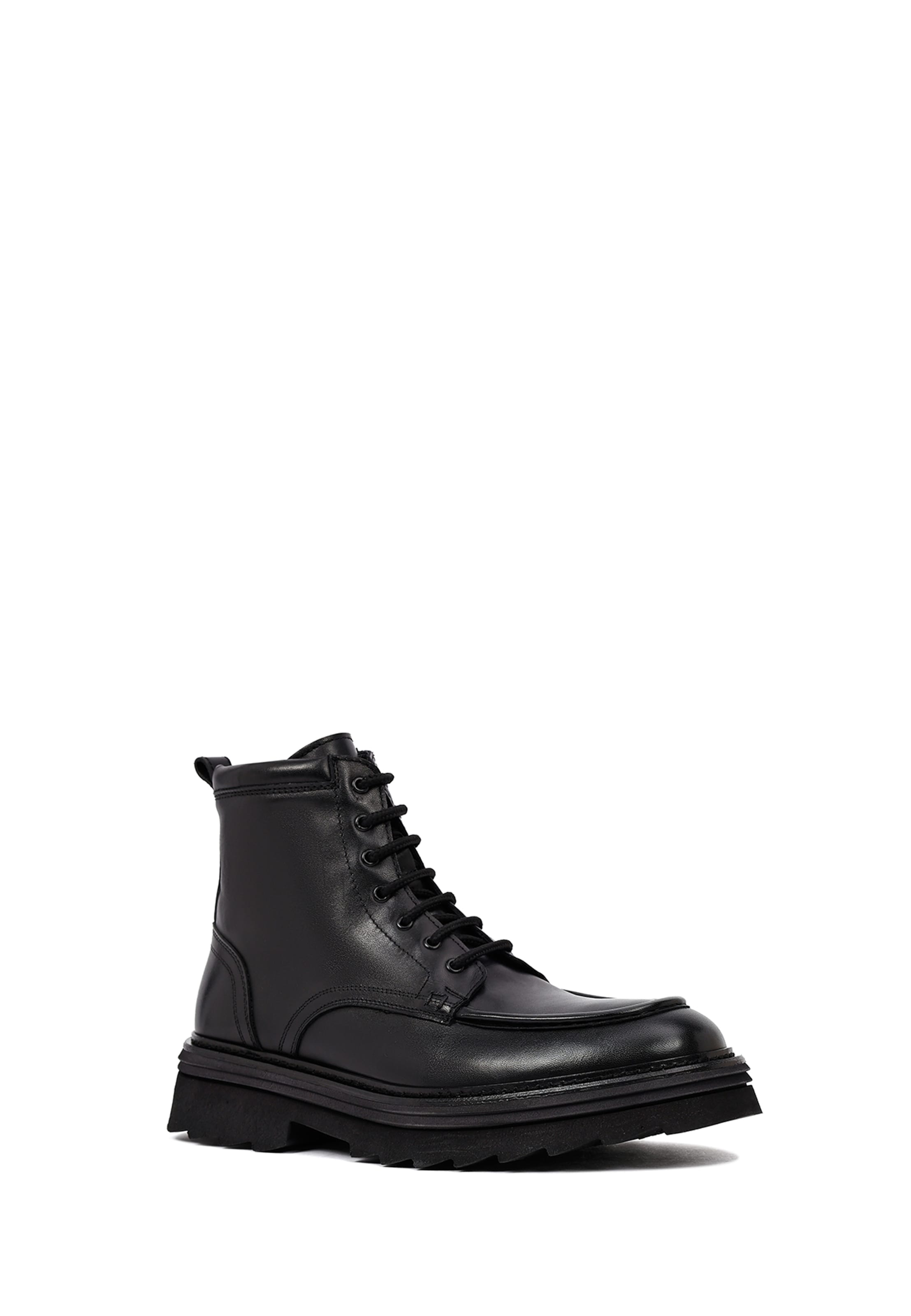 Boots stringati di Derimod in nero