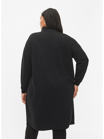 Robe 'Malisa' Zizzi en noir