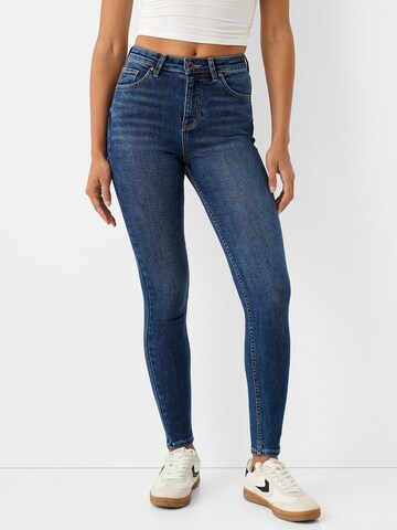 Skinny Jeans di Bershka in blu