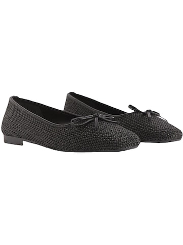 Ballerina con cinturino 'Fridah' di Limoya in nero