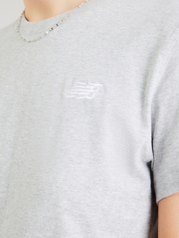 new balance Póló 'Essentials' - szürke