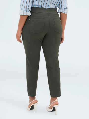 Skinny Pantalon Fiorella Rubino en vert