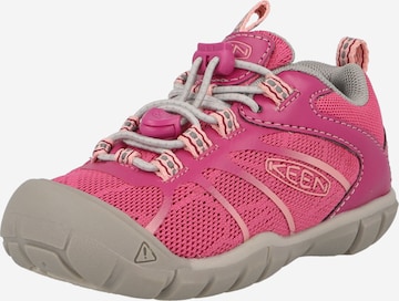 KEEN Low shoe 'Chandler 2' in Pink: front