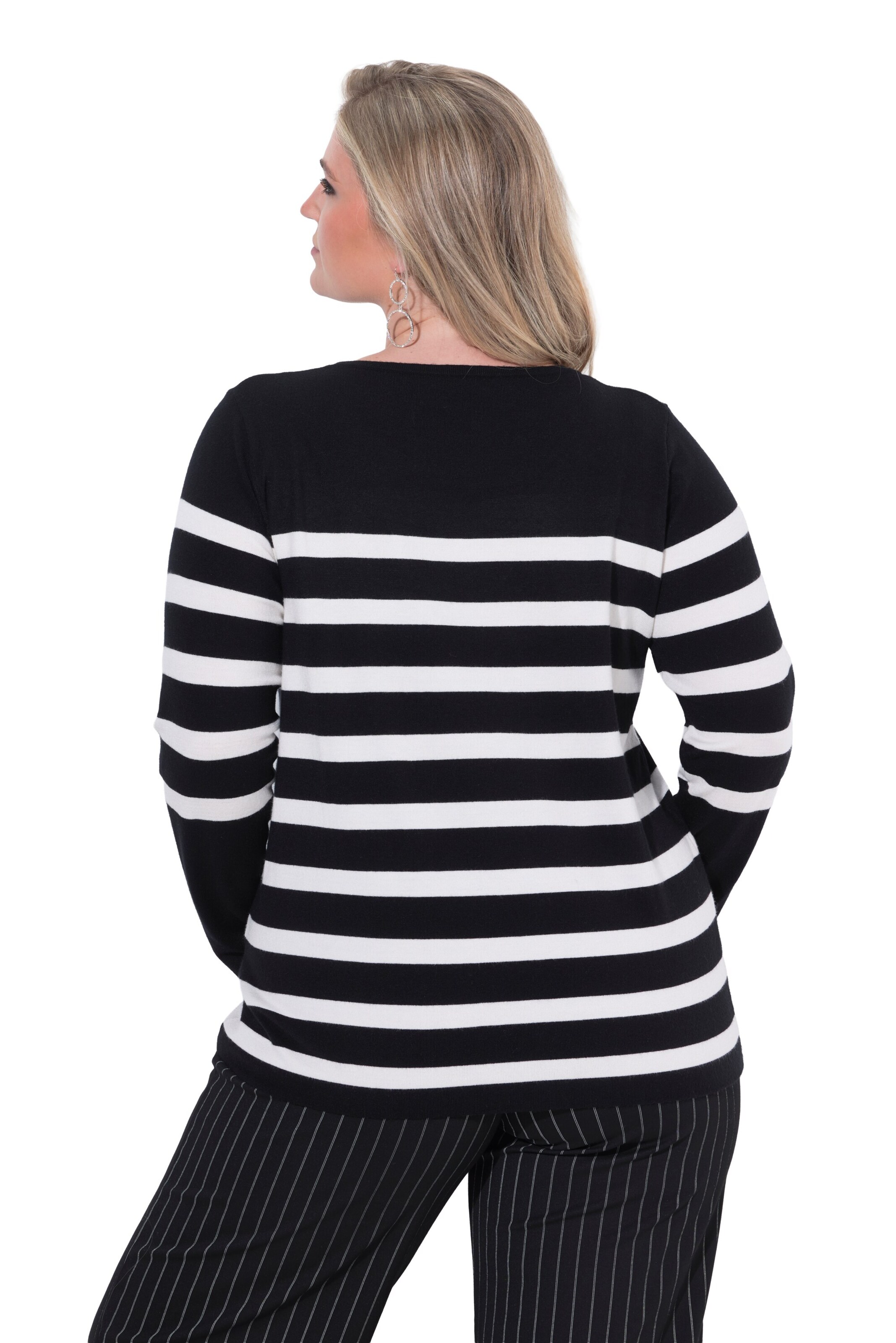 Ulla Popken Sweater in Black