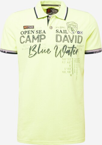 CAMP DAVID T-shirt i grön: framsida