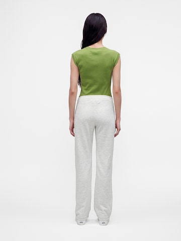 regular Pantaloni di HOLLISTER in grigio