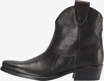 usha FESTIVAL Cowboy Boots in Black: front
