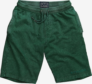 STHUGE Regular Workout Pants in Green: front