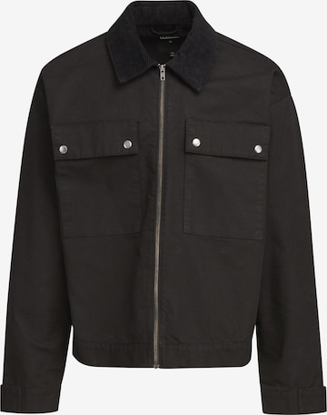 Urban Classics Tussenjas in Zwart: voorkant