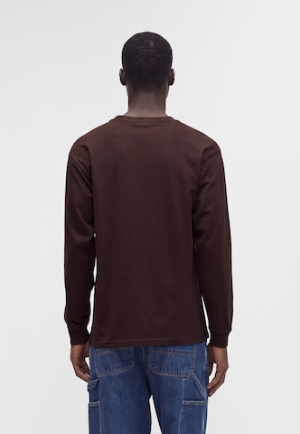 Carhartt WIP Póló 'Chase' - barna