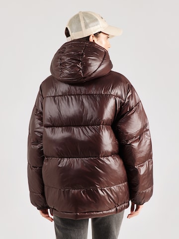 Carhartt WIP Зимно яке 'Benson' в кафяво