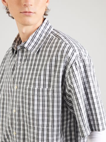 Fit confort Chemise GAP en gris