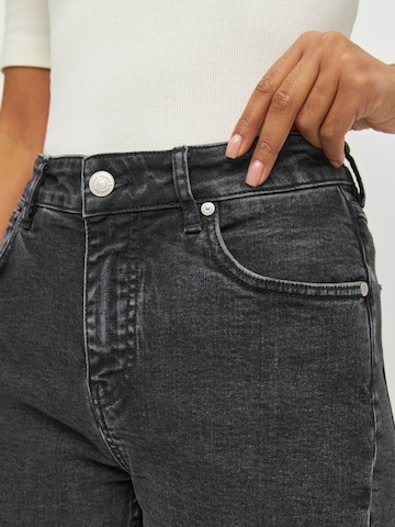 KnowledgeCotton Apparel Regular Jeans 'Iris' in Zwart