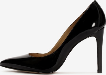 Kazar Pumps in Black: front