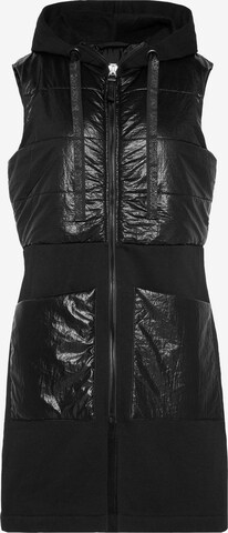 Soccx Vest in Black: front