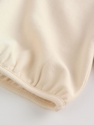 Next Σετ σε μπεζ