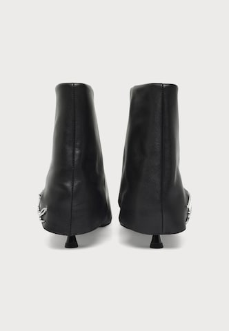 Karl Lagerfeld Booties in Black