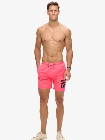 Shorts de bain Superdry en rose