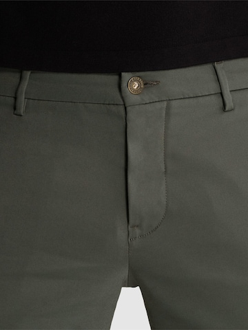 Tapered Pantaloni chino 'Cyclas tapered fit chino' di CAST IRON in verde