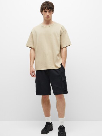 Pull&Bear Regular Shorts in Schwarz: predná strana