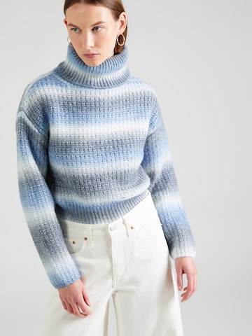 Pull-over QS en bleu : devant