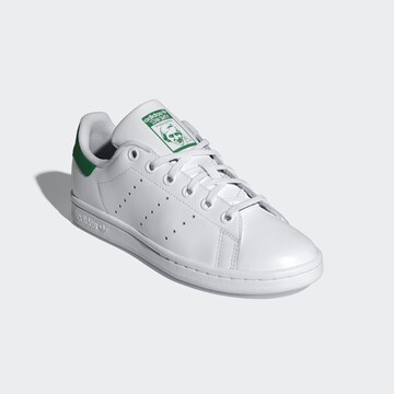 ADIDAS ORIGINALS - Sapatilhas 'Stan Smith' em branco
