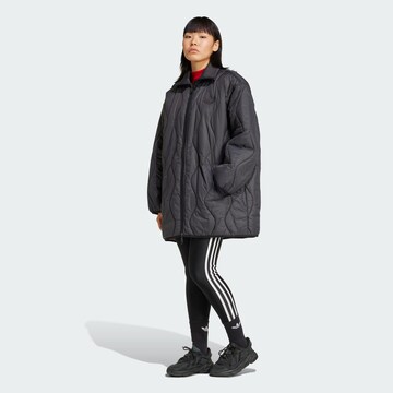 ADIDAS ORIGINALS Tussenjas in Zwart
