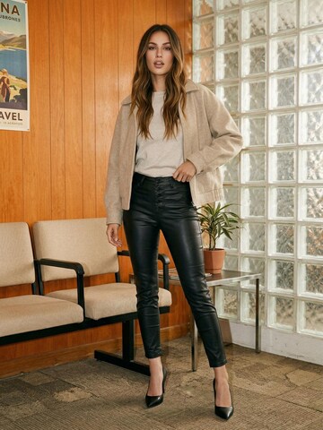 Tazzio Skinny Jeans 'F140'‌‌‌‌‌‌ in Schwarz