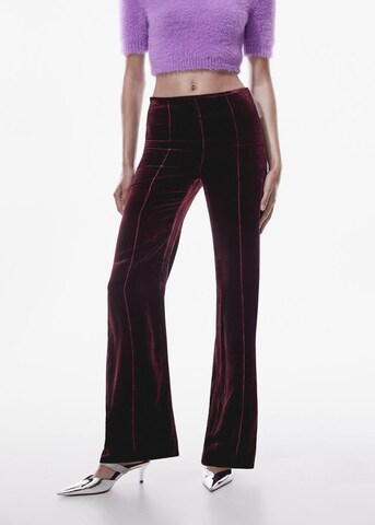 Bootcut Pantalon 'Juls' MANGO en rouge : devant