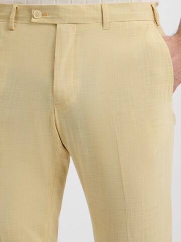 Regular Pantalon Finshley & Harding London en or