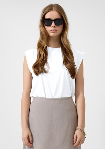 T-shirt QS en blanc : devant