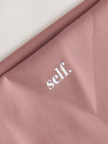 self. Skinny Shorts in Lila